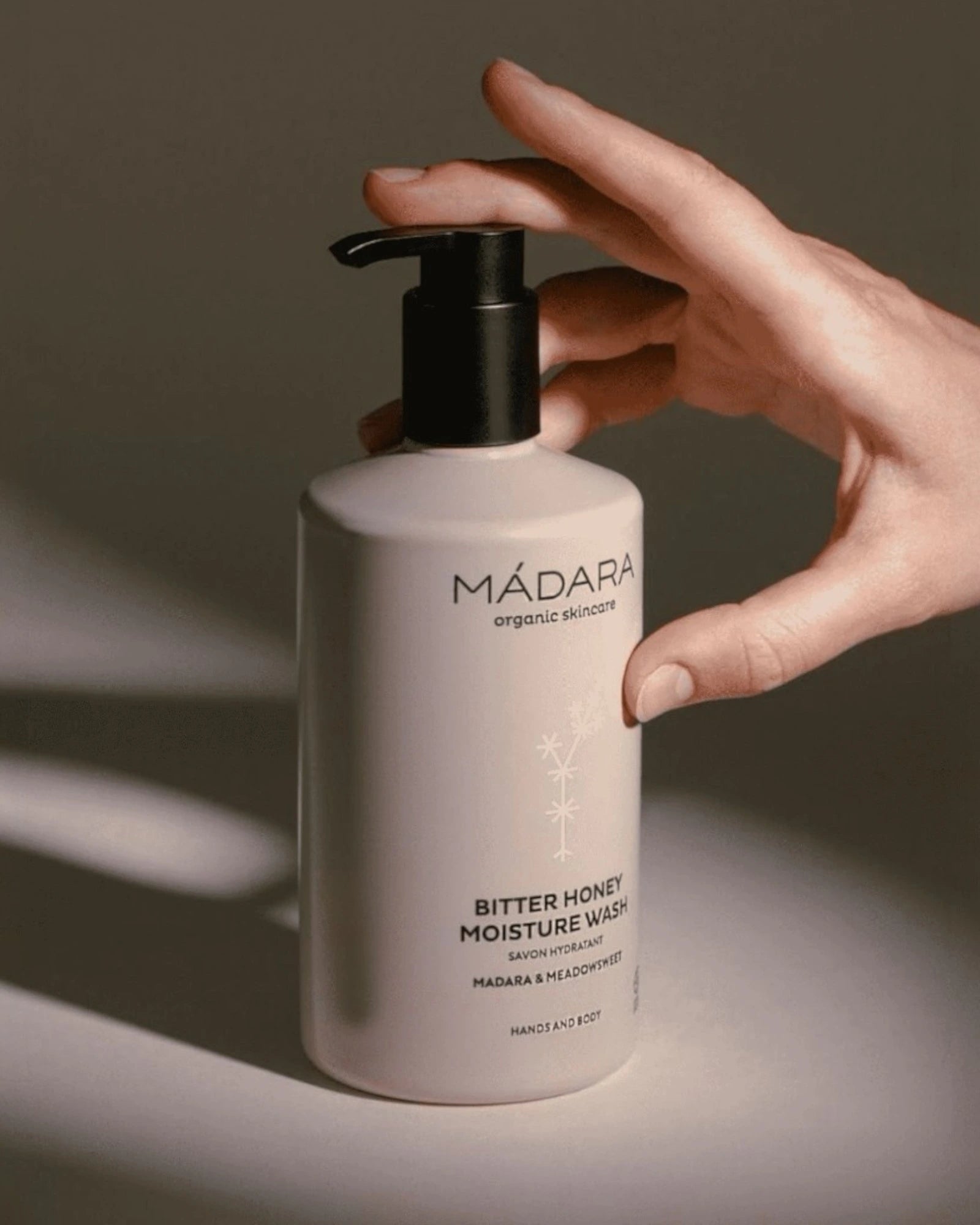 Bitter Honey Moisture Hugasan