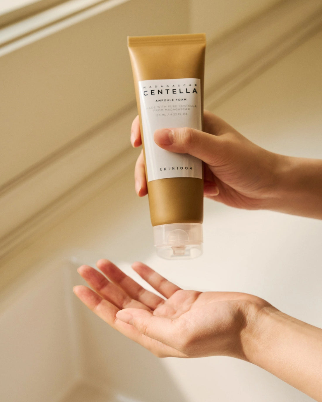 積雪草安瓶泡沫潔顏乳