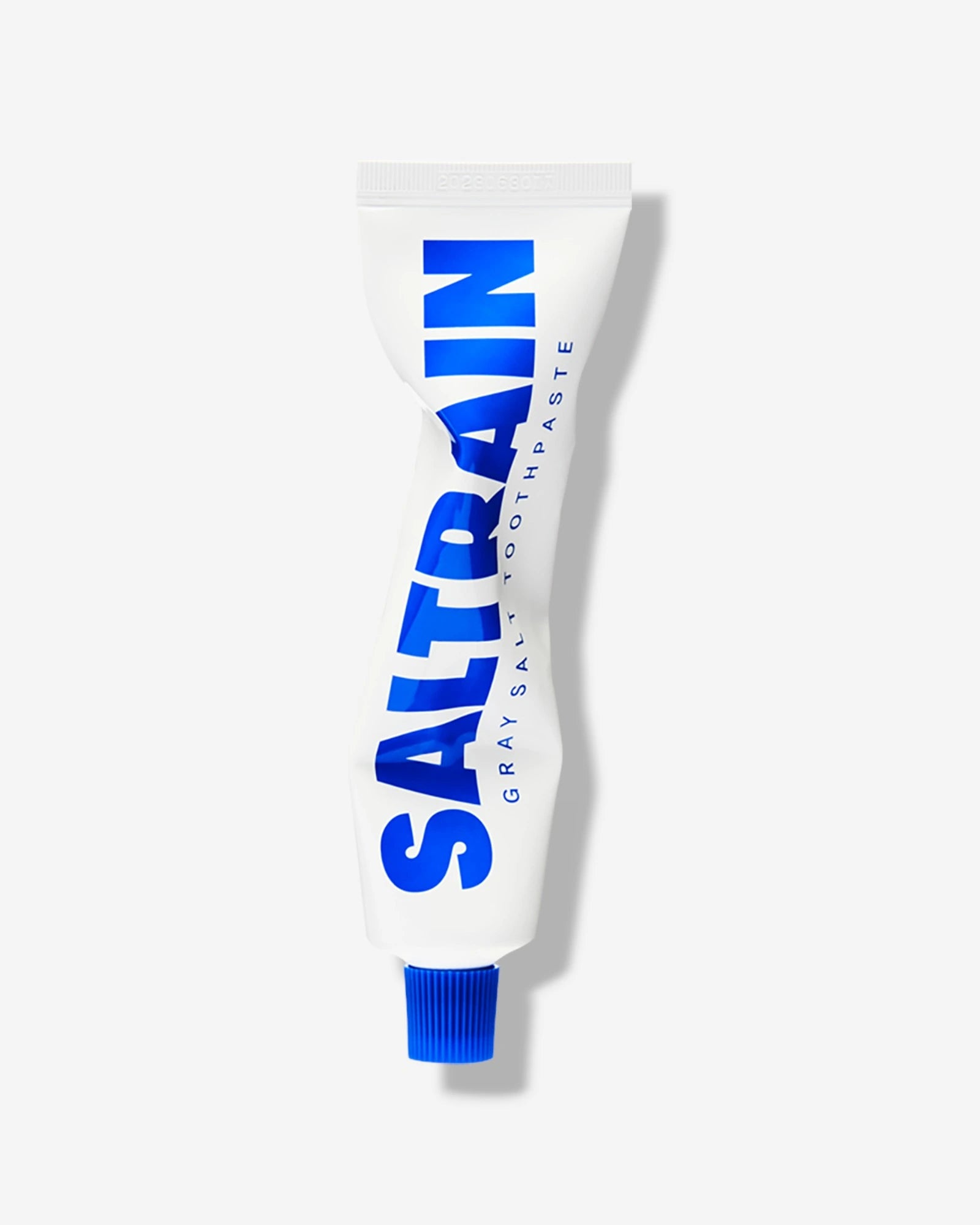 灰鹽牙膏