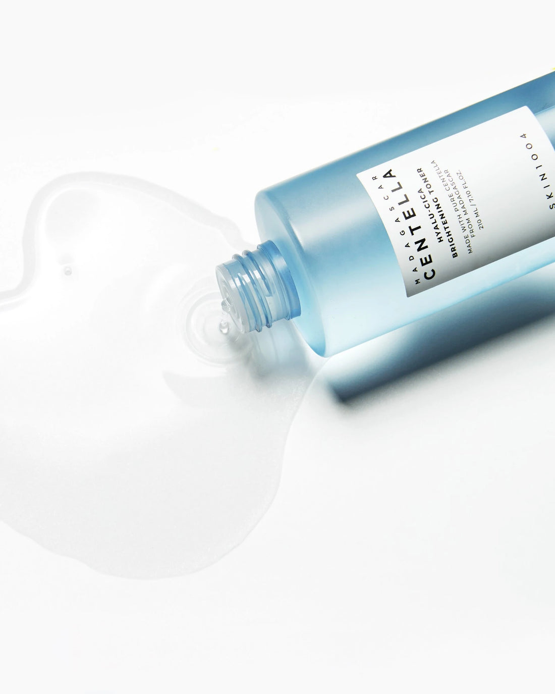 積雪草玻尿酸透亮化妝水