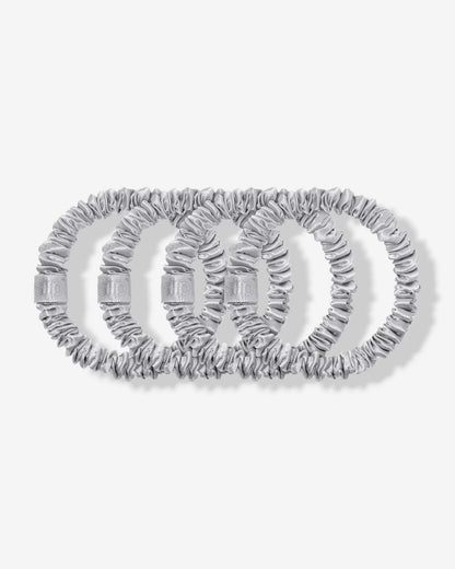 Mga payat na scrunchies - hanay ng 4 na kulay ng pilak