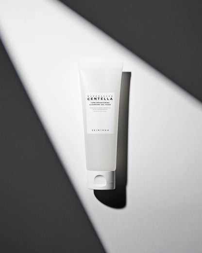 透亮洁面凝胶泡沫